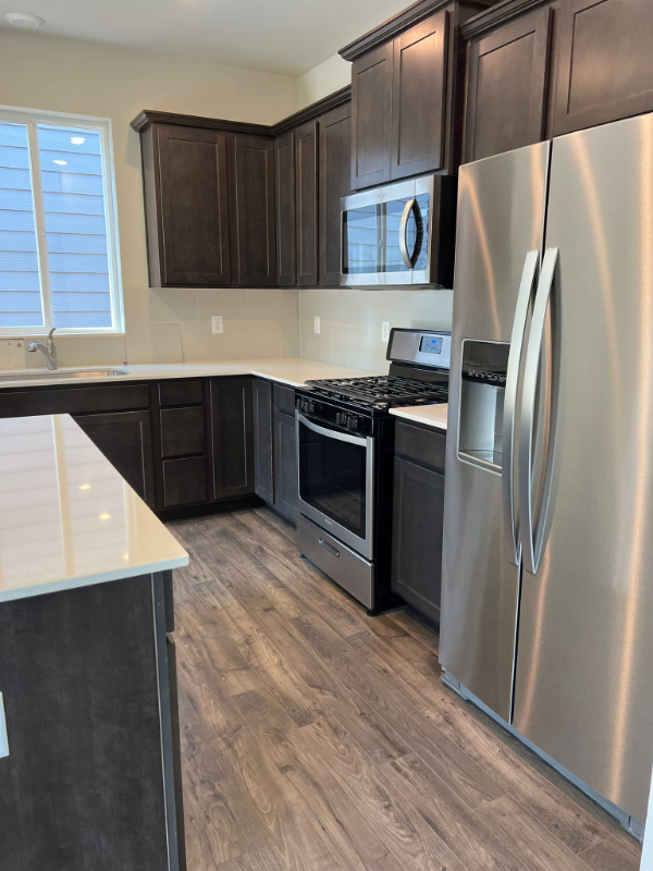 1126 Sw Sedge St - Photo 6 of 29