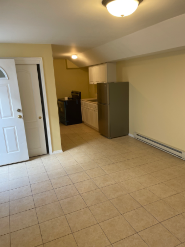 329 Lyndale Ave - Photo 3 of 8