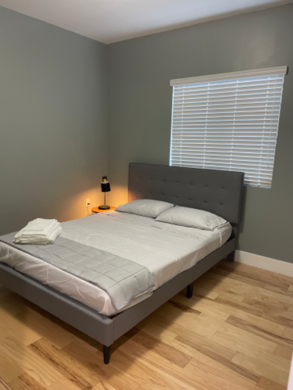 3445 Southwest 14th Street - Photo 5 of 28