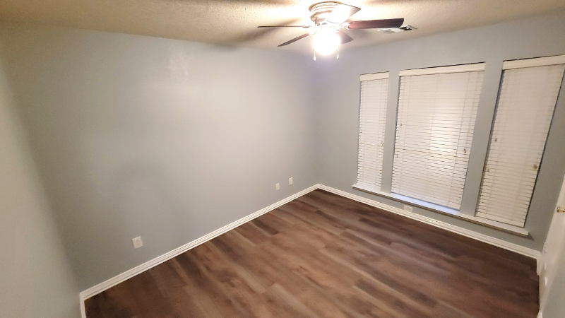 2820 Golden Meadow Ave - Photo 7 of 15