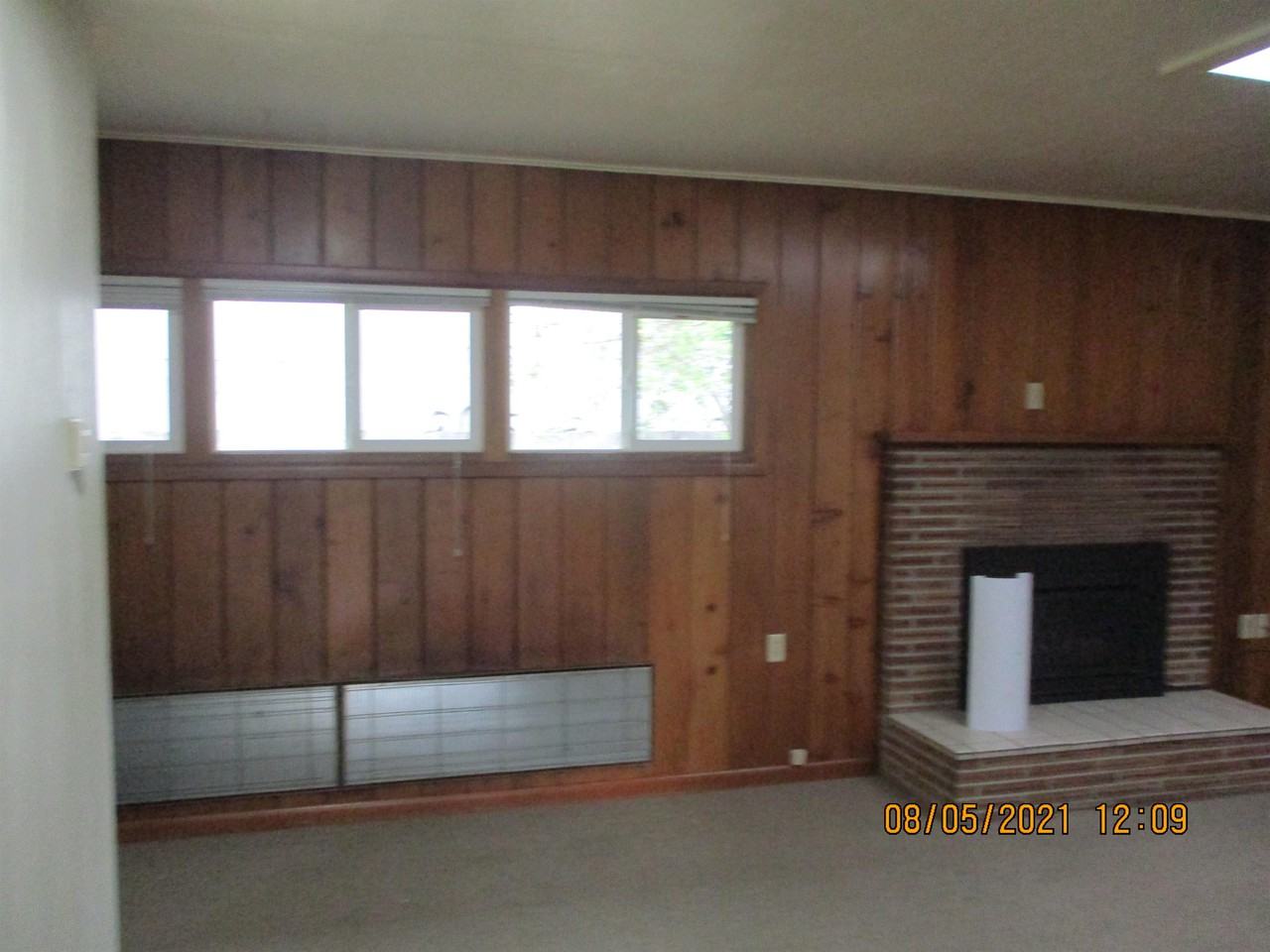 30 1/2 Monroe St #1-2 - Photo 2 of 6