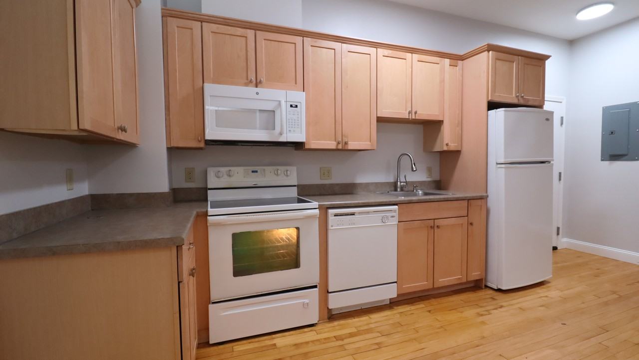 25 High St #206 - Photo 3 of 37