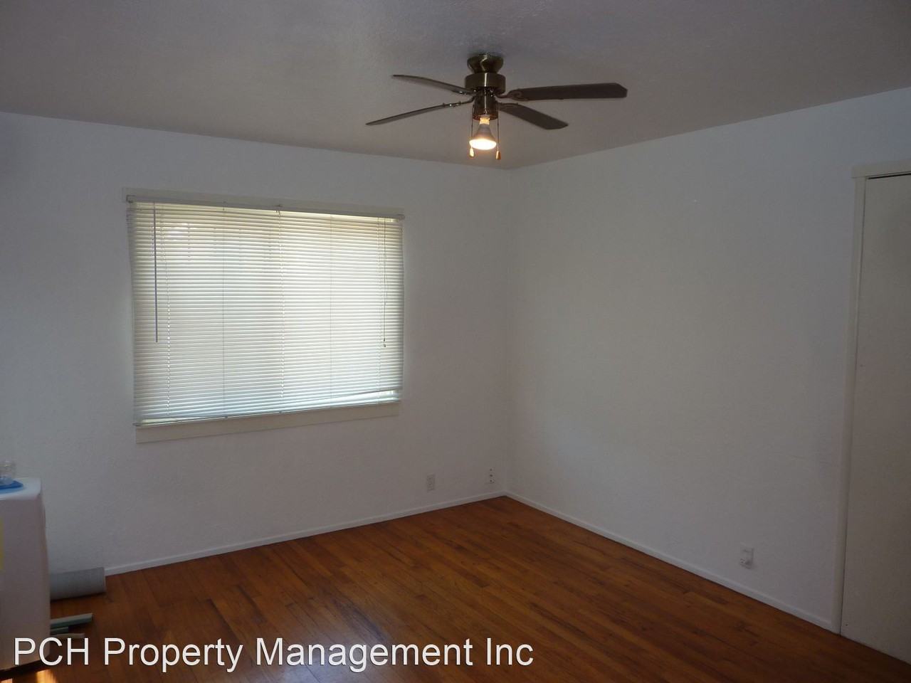 2590 Grove Ave - Photo 2 of 7