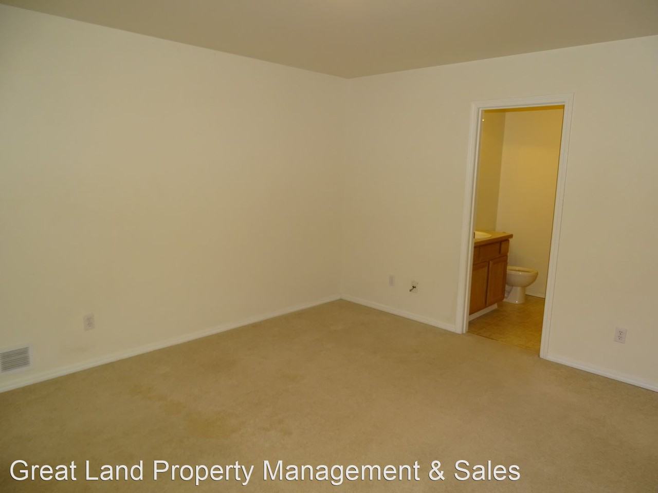 13801 Hunterwood Ln - Photo 3 of 10