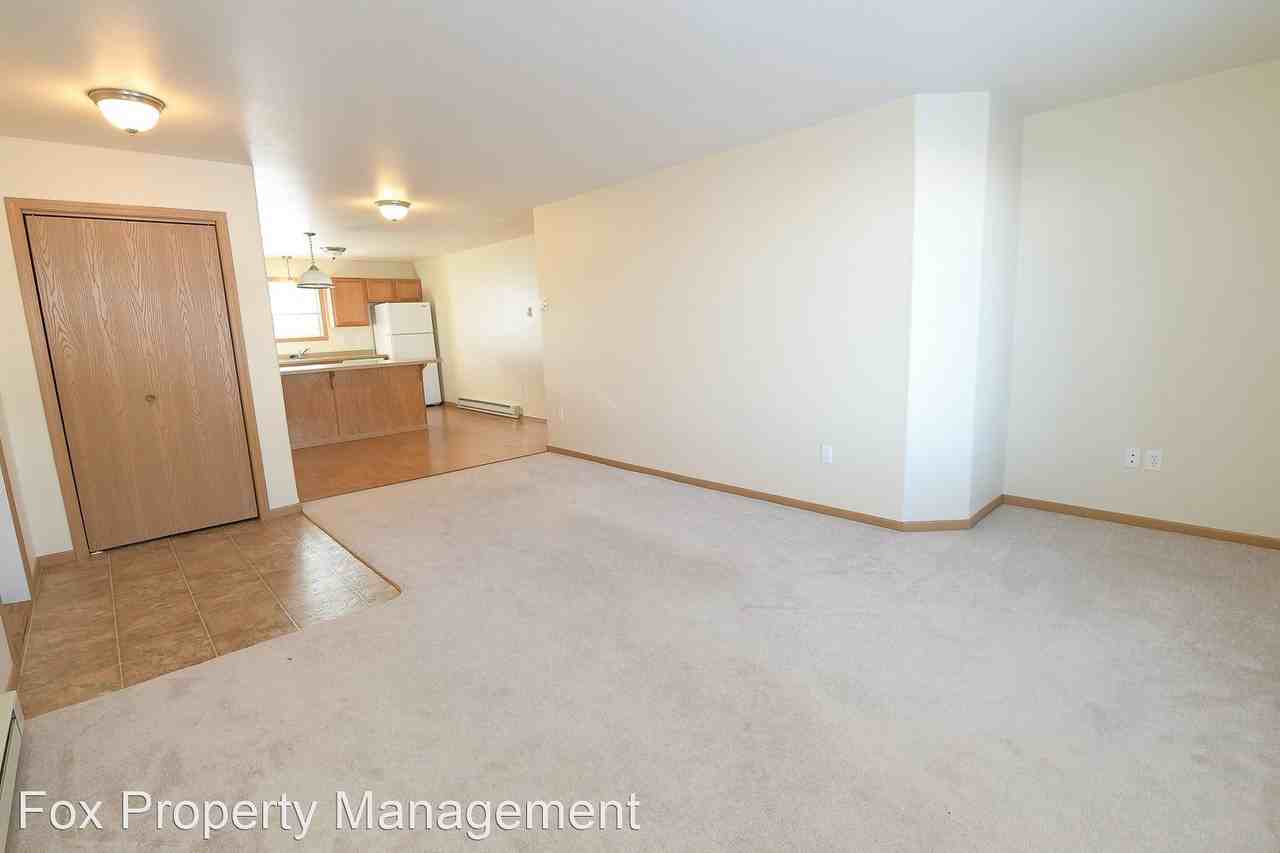 1603, 1605, 1607 and 1609 Aspen Drive NE - Photo 3 of 19