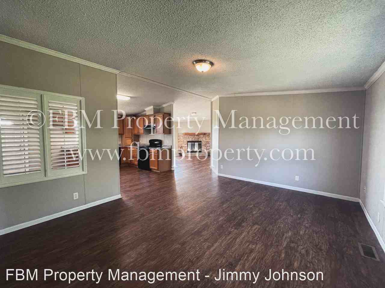 721 Tom Sawyer Rd - Photo 2 of 11