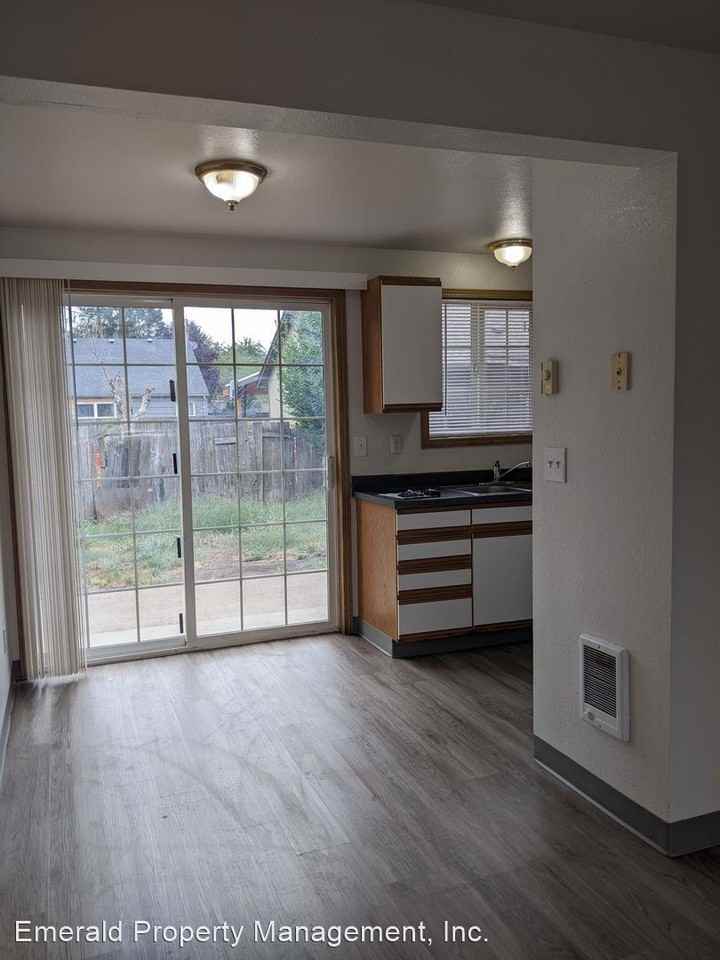 131/135 Lea Ave Apartments in Santa Clara, Eugene, OR 97404 Zumper