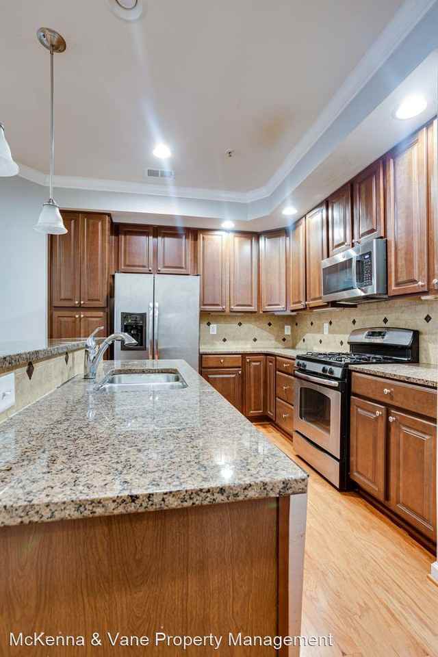 343 Chessington Dr - Photo 3 of 20