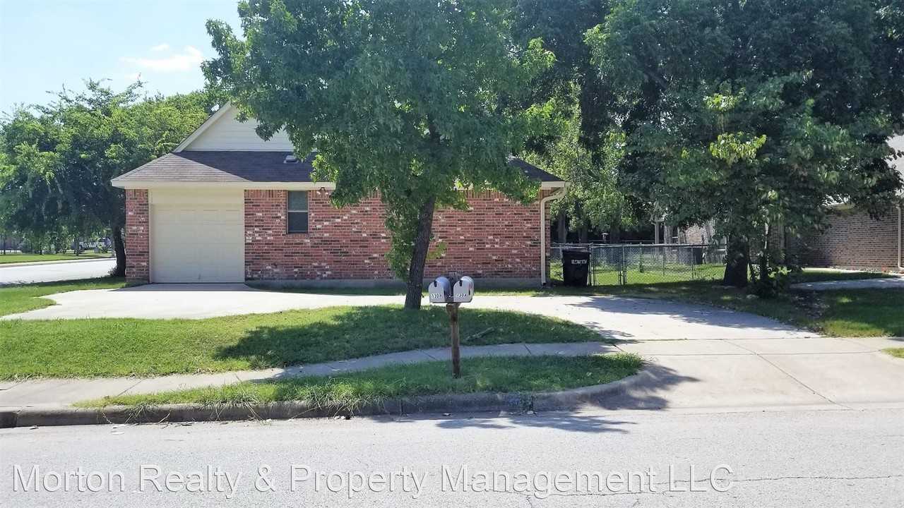 130 Del Rio Ave - Photo 2 of 15