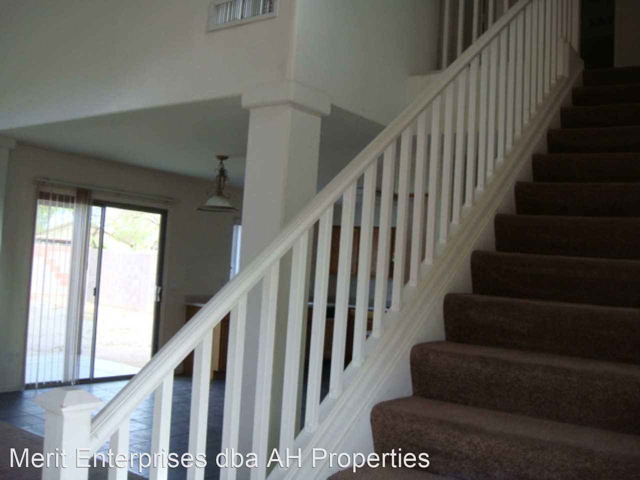 2513 S 109th Dr - Photo 2 of 4