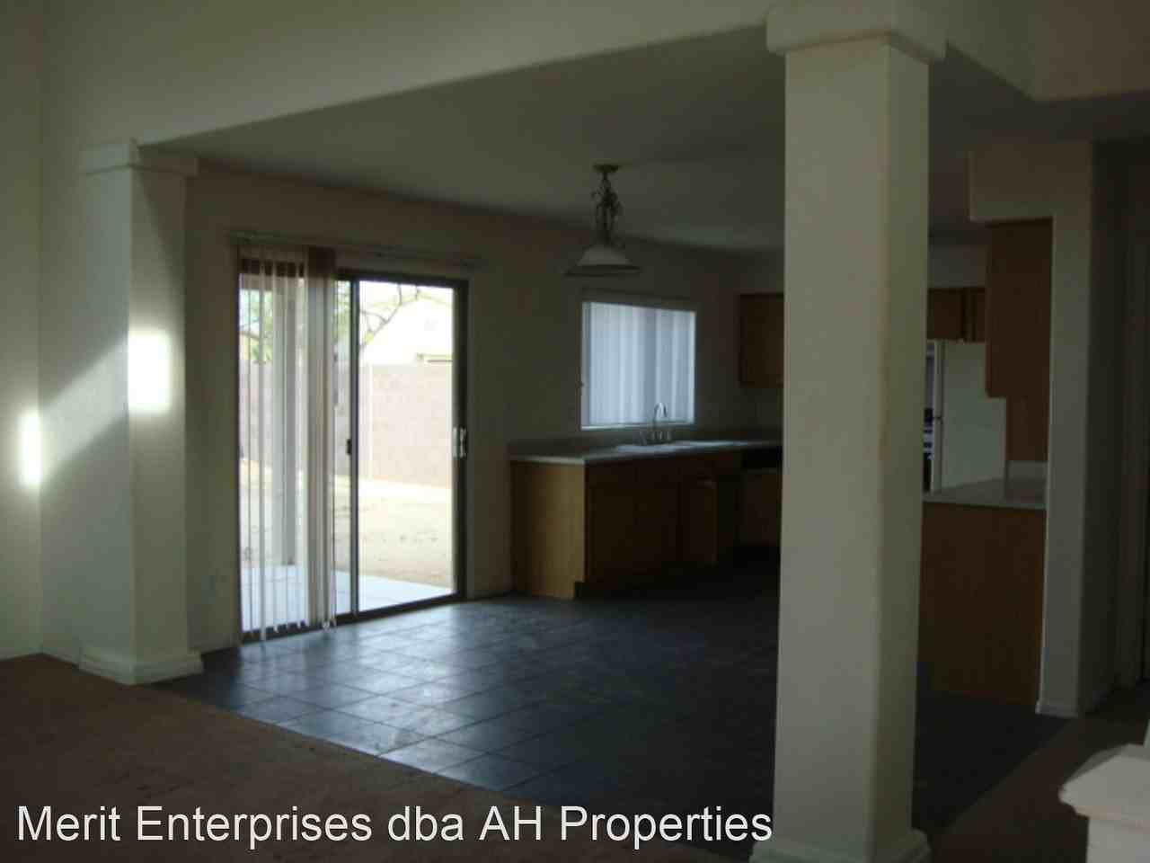 2513 S 109th Dr - Photo 3 of 4