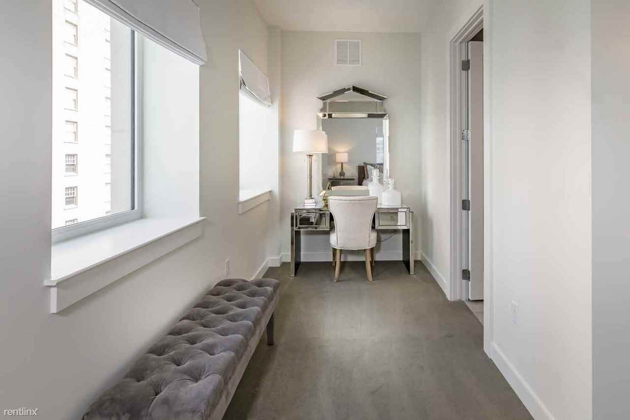 2222 Apartments - Houston TX | Zumper