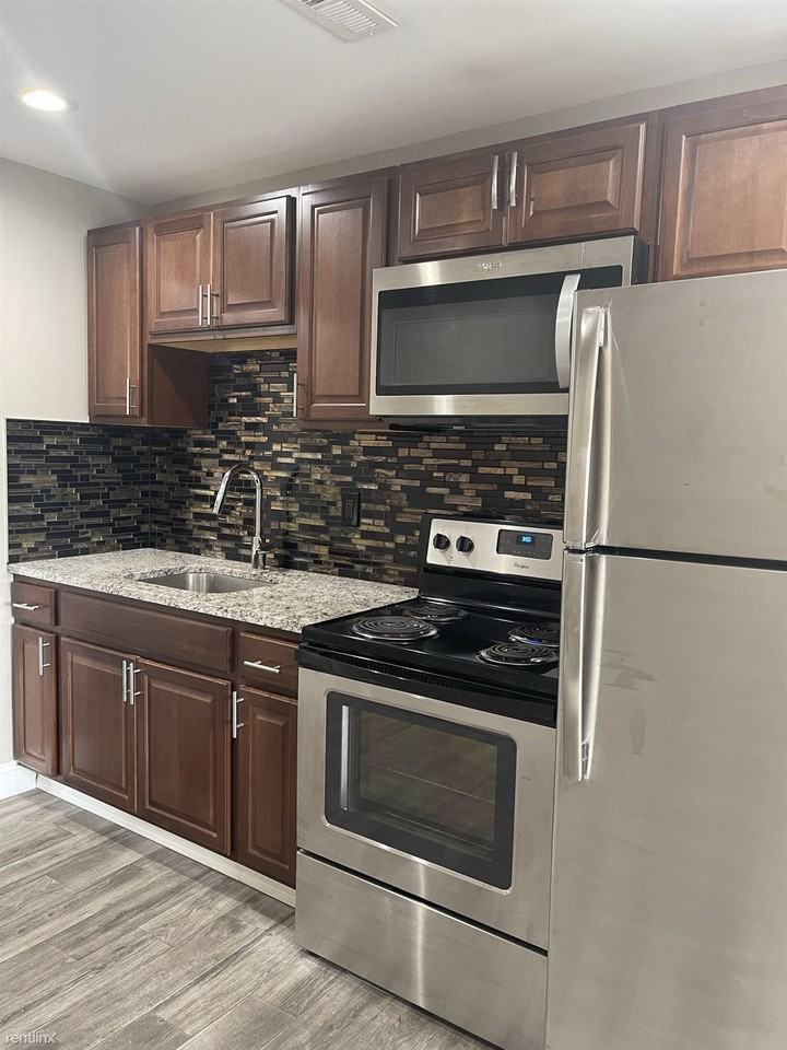 Carrick Apartments 4425 Cass Ave, Detroit, MI 48201 Zumper