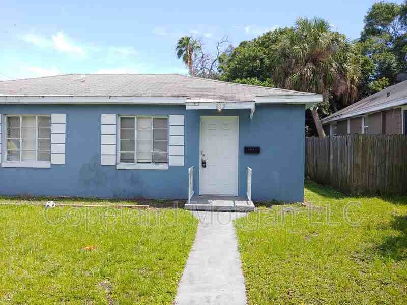 810 20th Ave S - Photo 2 of 17