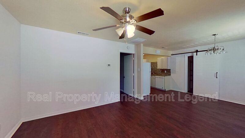 102 Ramsey St #B - Photo 2 of 19