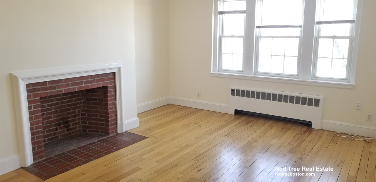 550 Belmont St #34 - Photo 2 of 12