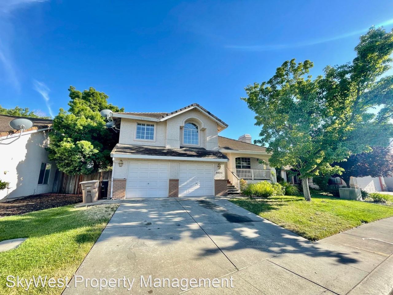 6404 Brockenhurst Dr - Photo 3 of 18