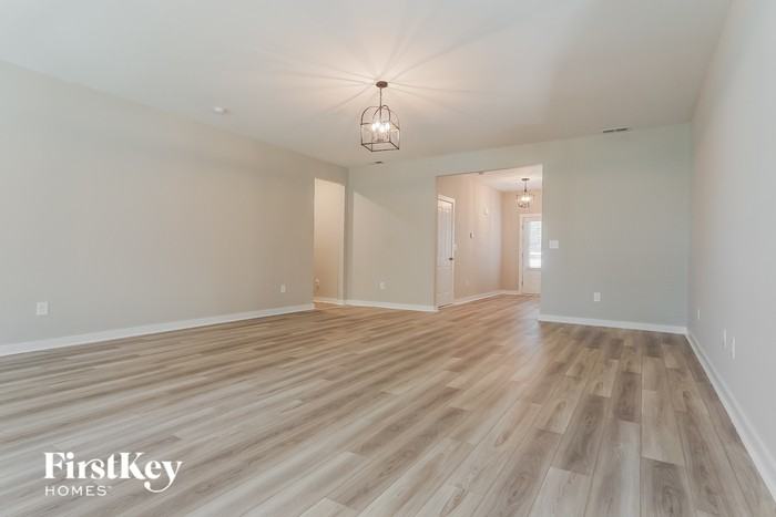 1951 Golf Course Rd - Photo 3 of 15