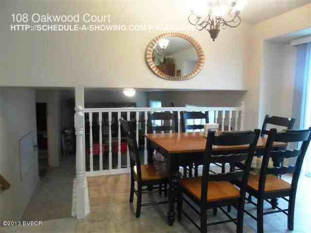108 Oakwood Ct - Photo 2 of 25