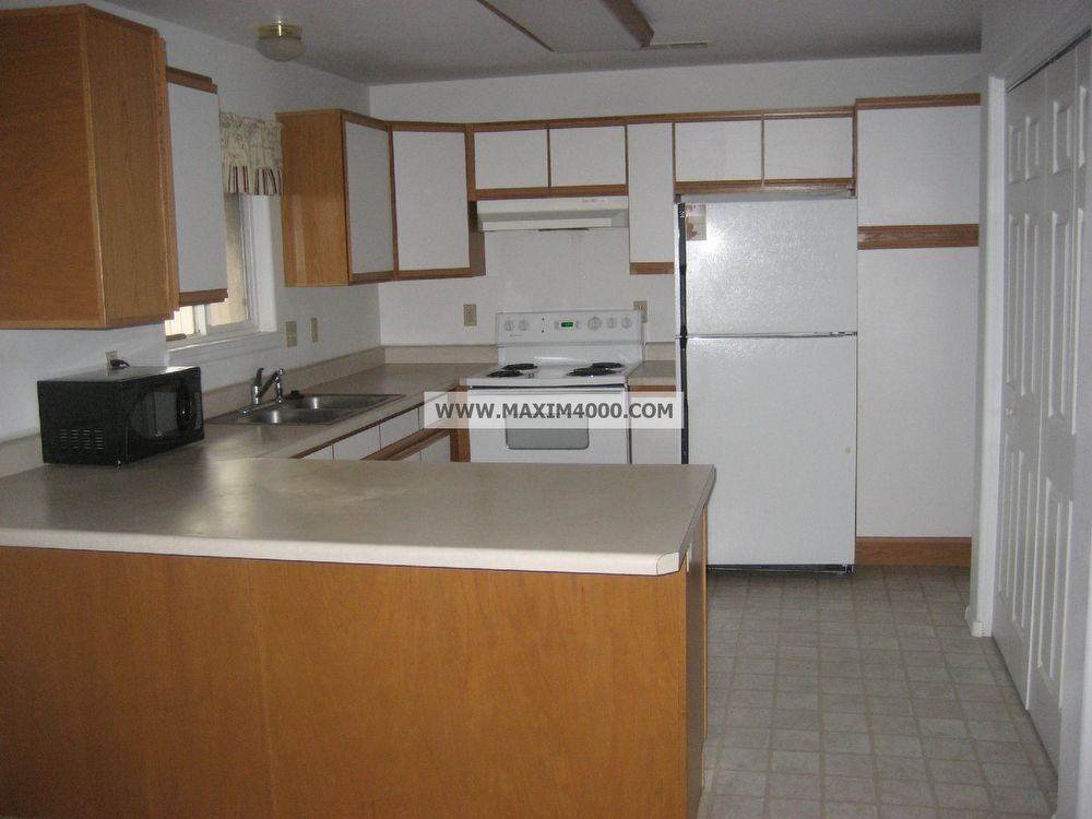 1716 Dolores St - Photo 2 of 6