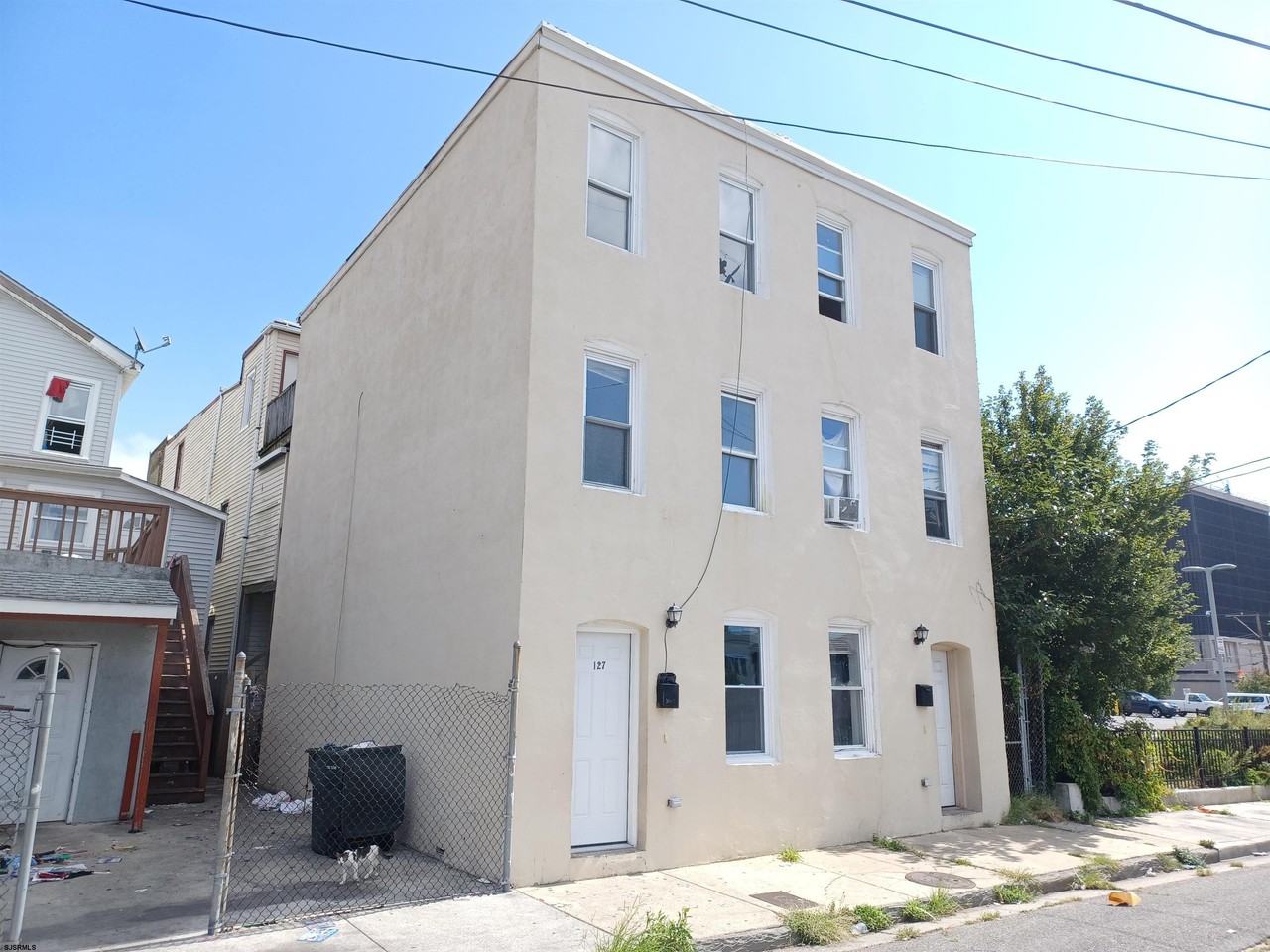 127 Rev Dr Isaac S Coles Plz, Atlantic City, NJ 08401 3 Bedroom House