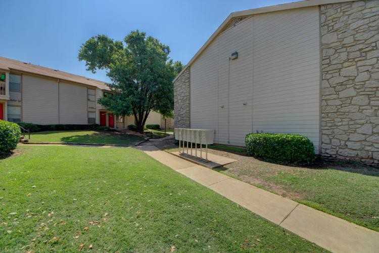 Apple Creek Apartments - Photo 3 of 31