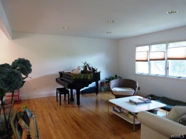 100 Lake Nanuet Dr - Photo 3 of 19