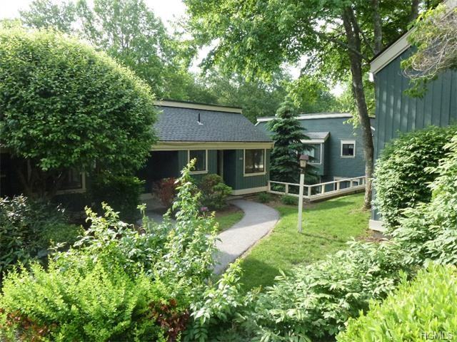 33 Heritage Hills #D - Photo 2 of 23