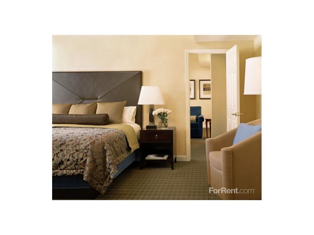 The Chase Park Plaza Executive Apartments - Photo 3 of 6