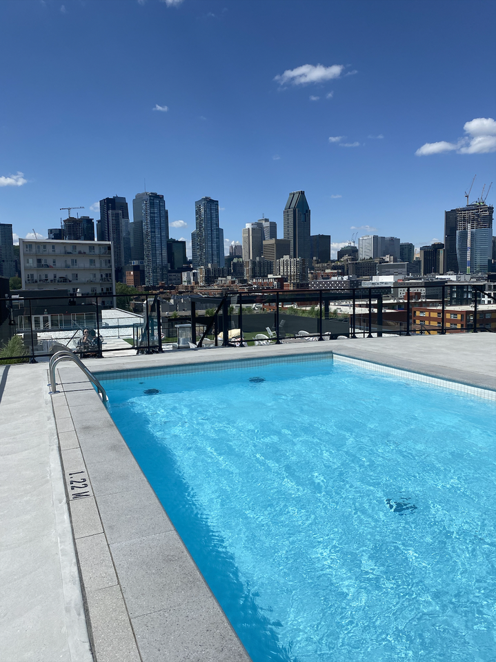 Le Charlotte Apartments 1616 Rue Des Bassins, Montréal, QC H3J 0C3