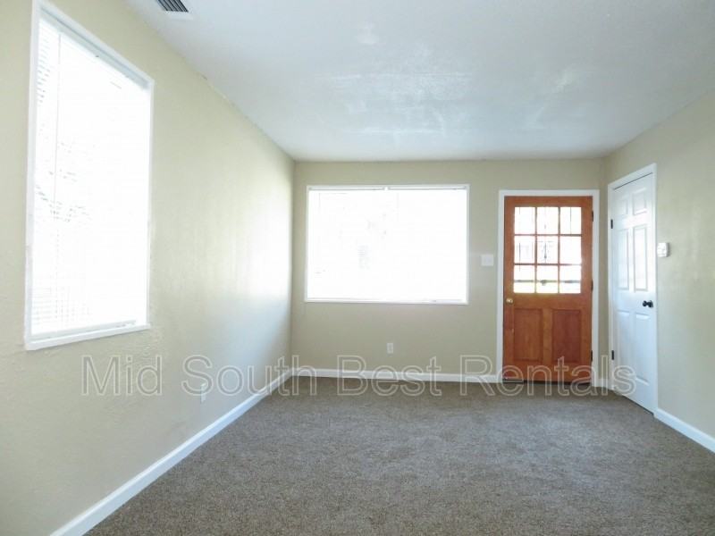 2458 Joy Lane - Photo 2 of 7