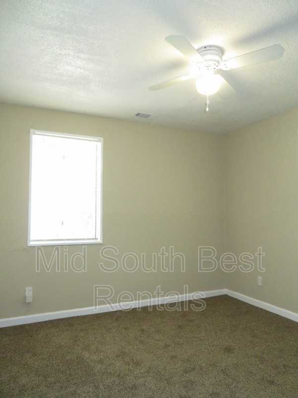 2458 Joy Lane - Photo 4 of 7