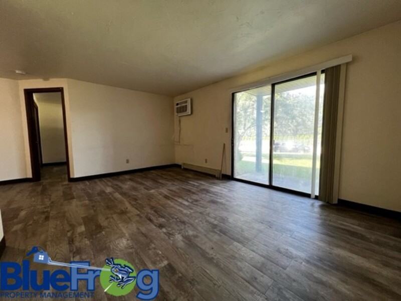 2760 Humboldt Rd - Photo 2 of 9