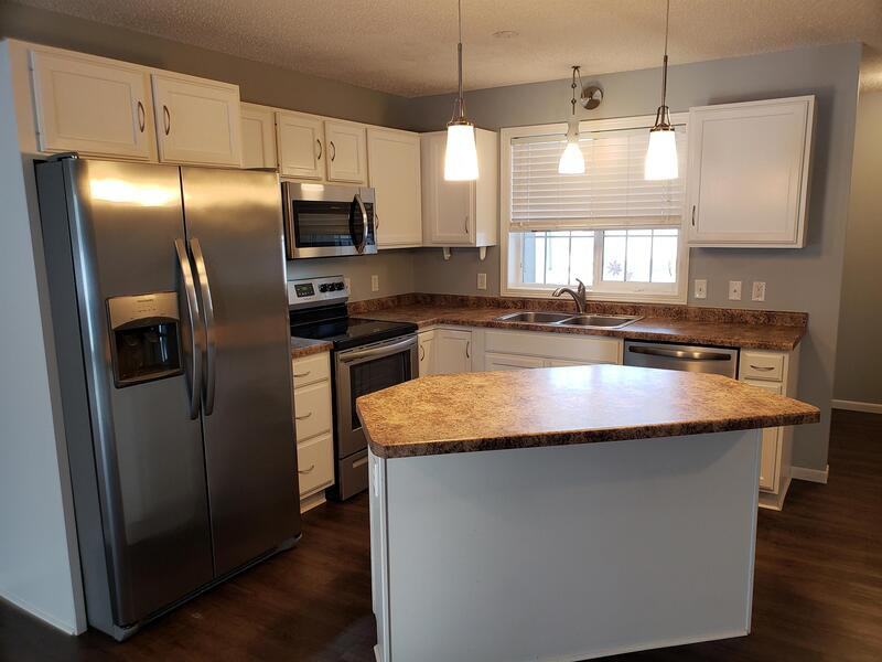 10515 64th Ln Ne - Photo 3 of 39