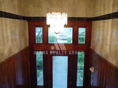 61 Queensberry St #9 - Photo 4 of 4