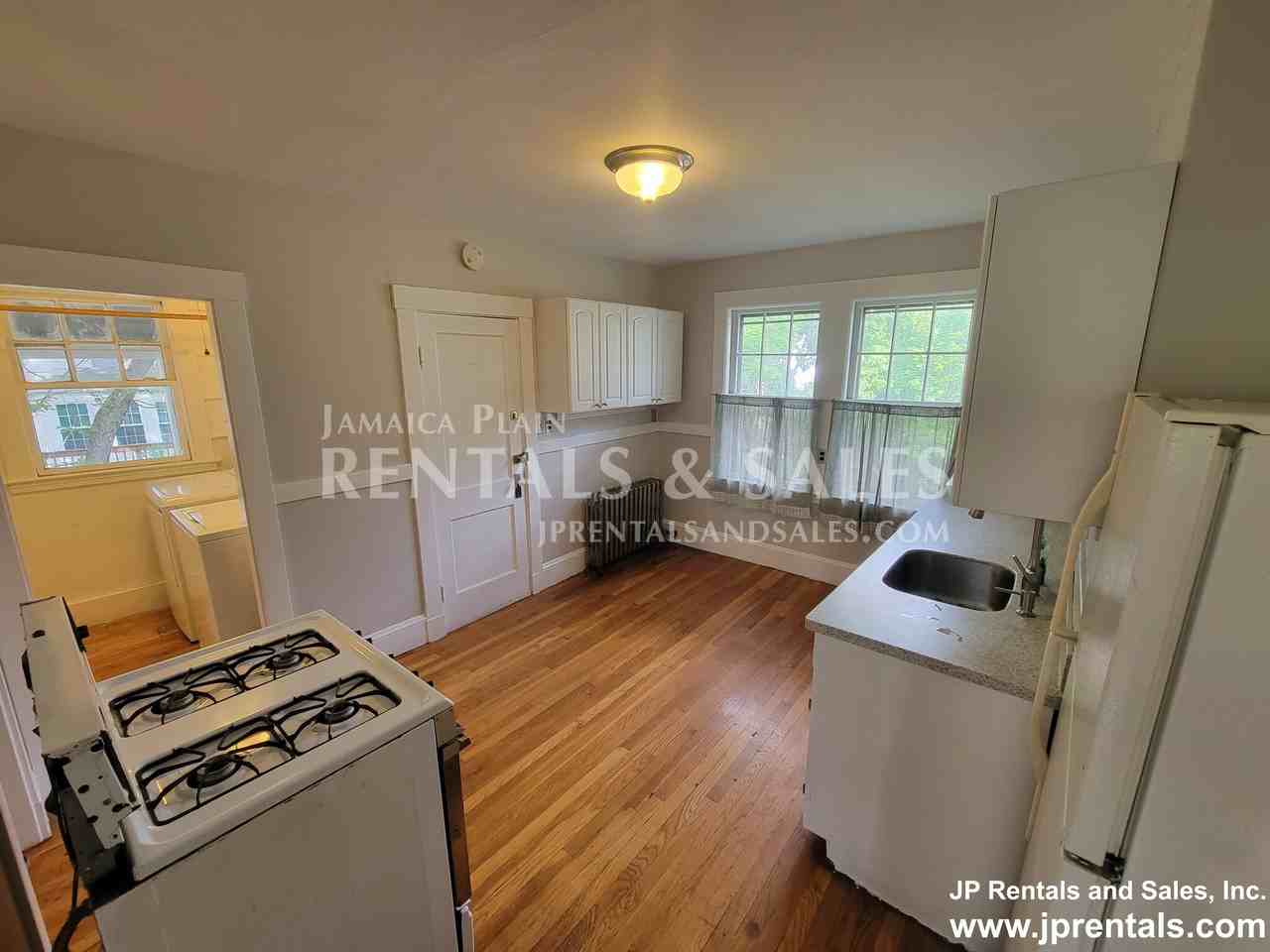 108 Bourne St #CO - Photo 2 of 14