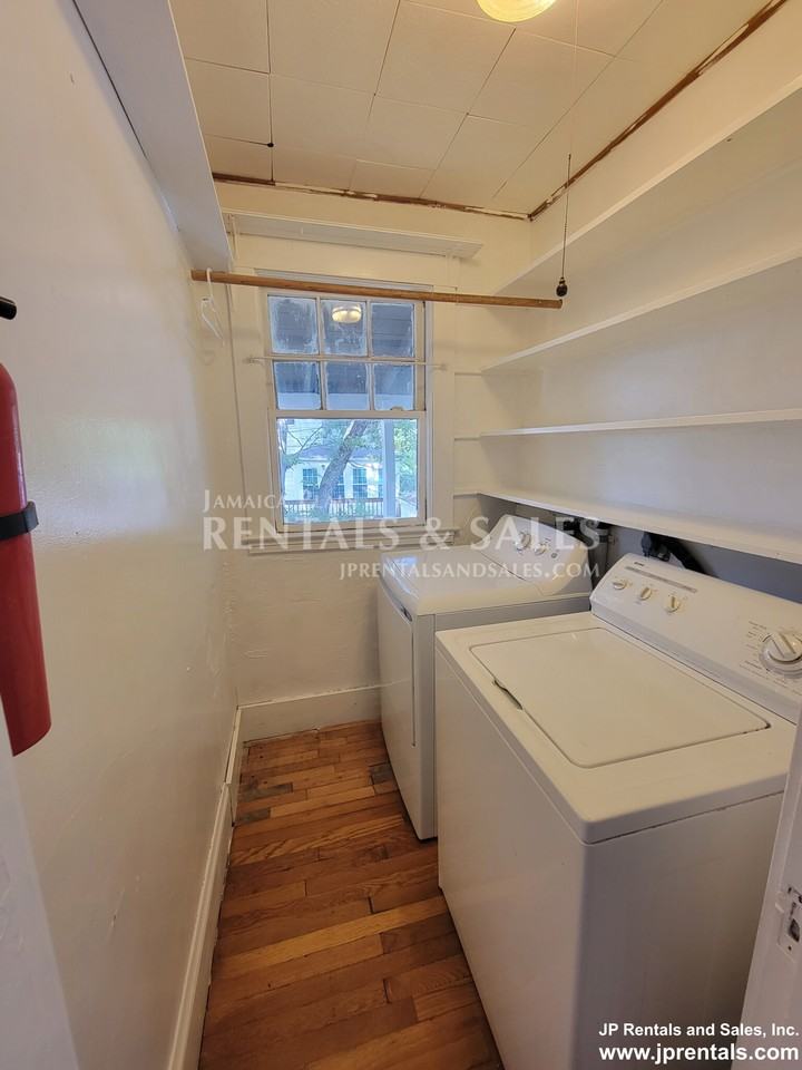 108 Bourne St #CO - Photo 3 of 14