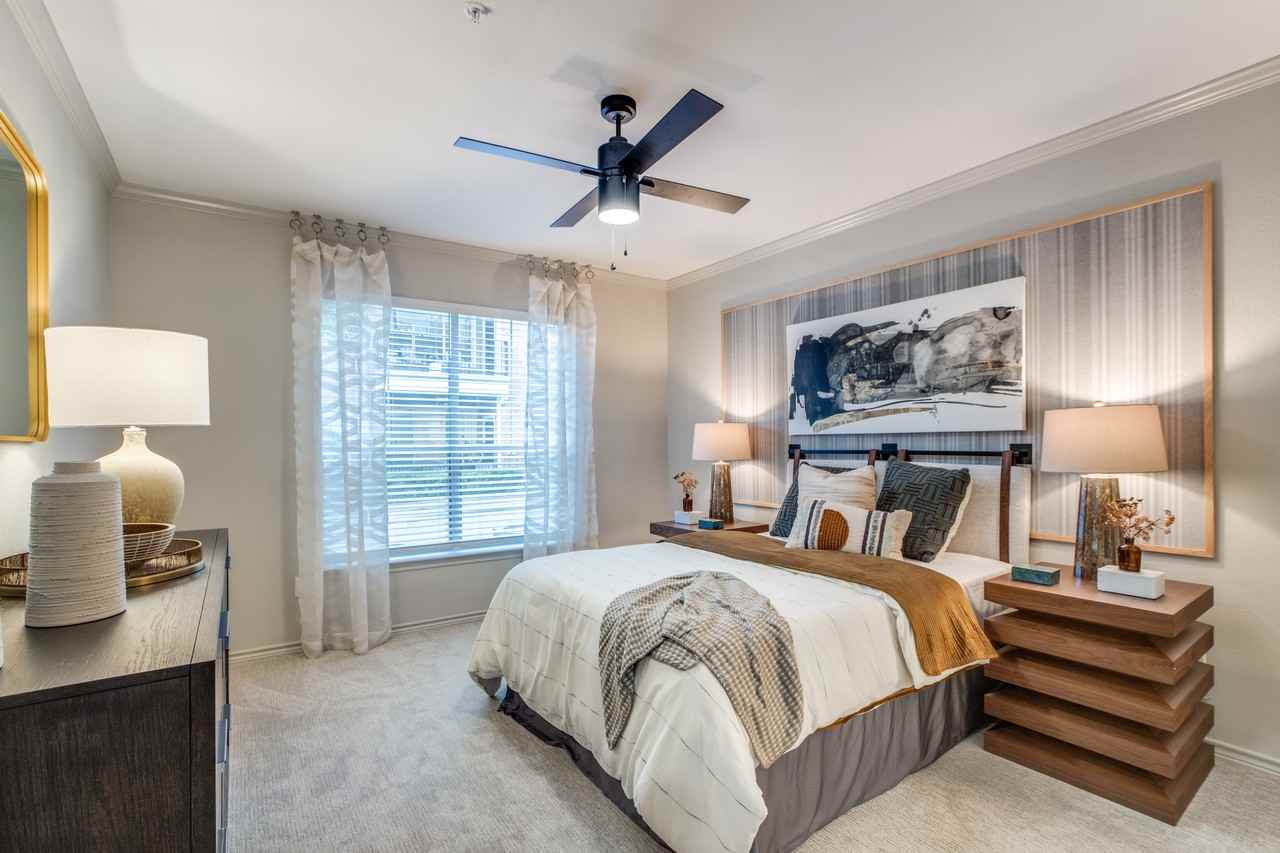 Marcella Memorial Heights - Photo 3 of 50