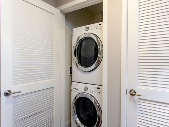 20600 Ventura Blvd - Photo 6 of 24