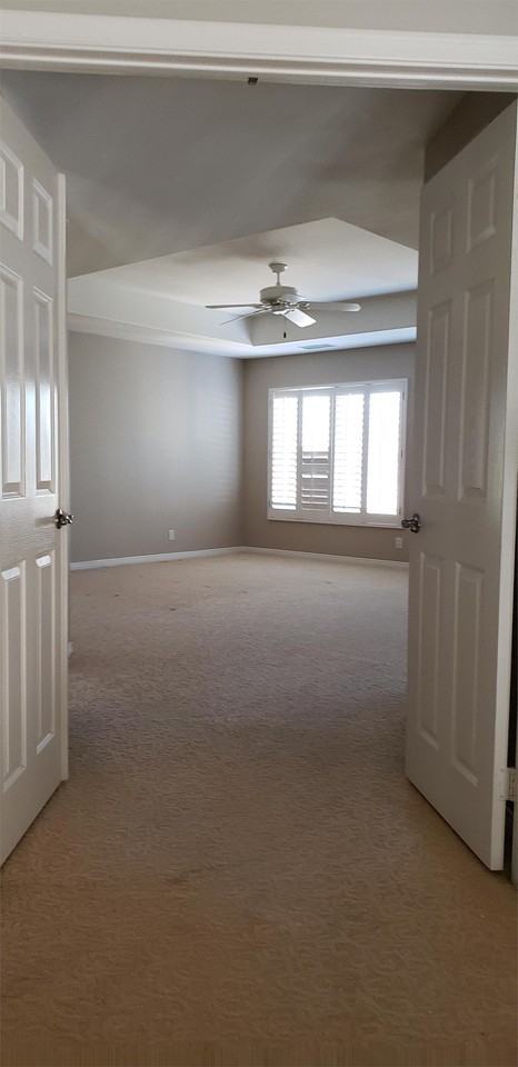 3337 Crossland St #1 - Photo 5 of 10