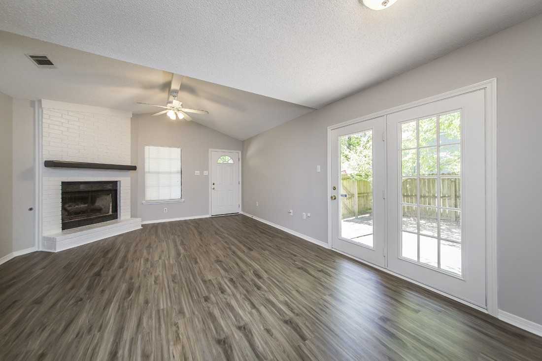 6 Laramie Ln #1 - Photo 4 of 29