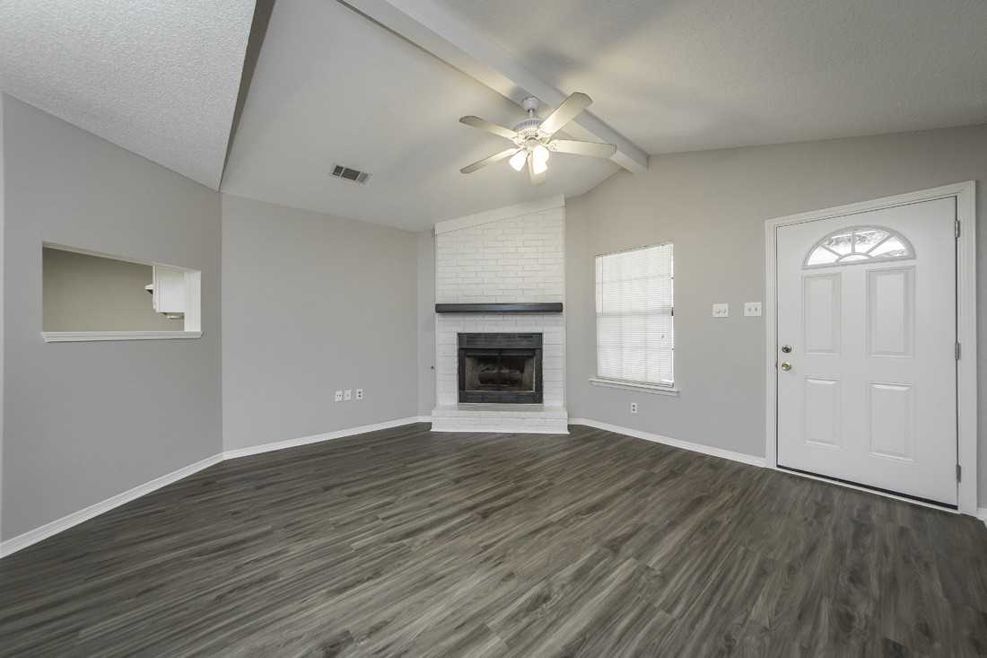 6 Laramie Ln #1 - Photo 5 of 29