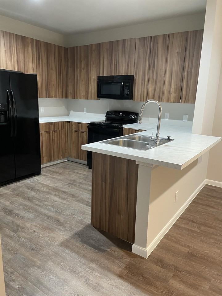 21369 West Wallis DrUnit B #B - Photo 6 of 15