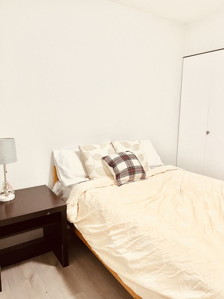 27506 31A Avenue - Photo 2 of 9