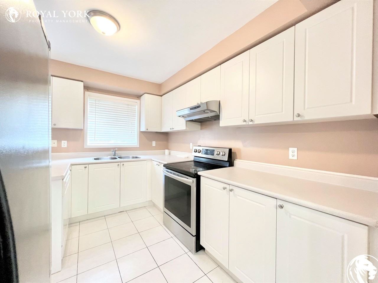 13 Perfitt Cres #1 - Photo 2 of 50