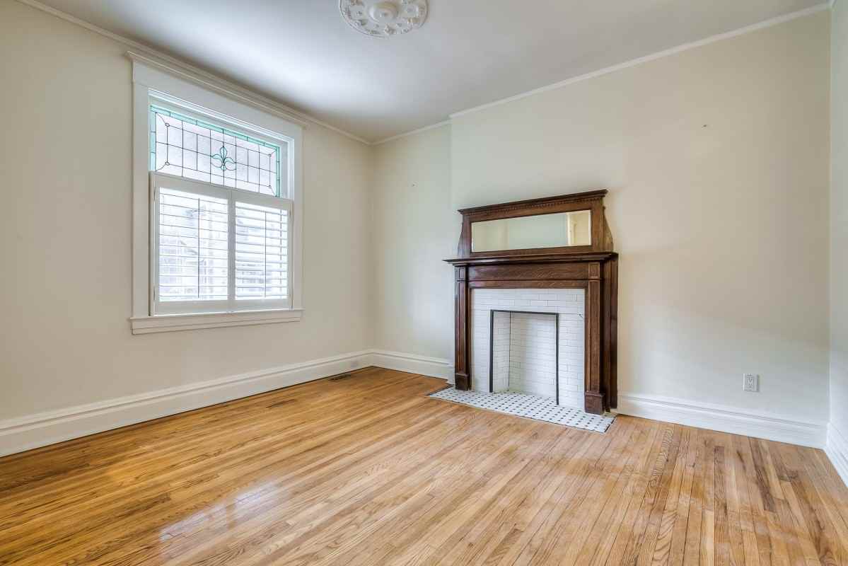 65 Yarmouth Rd - Photo 3 of 50