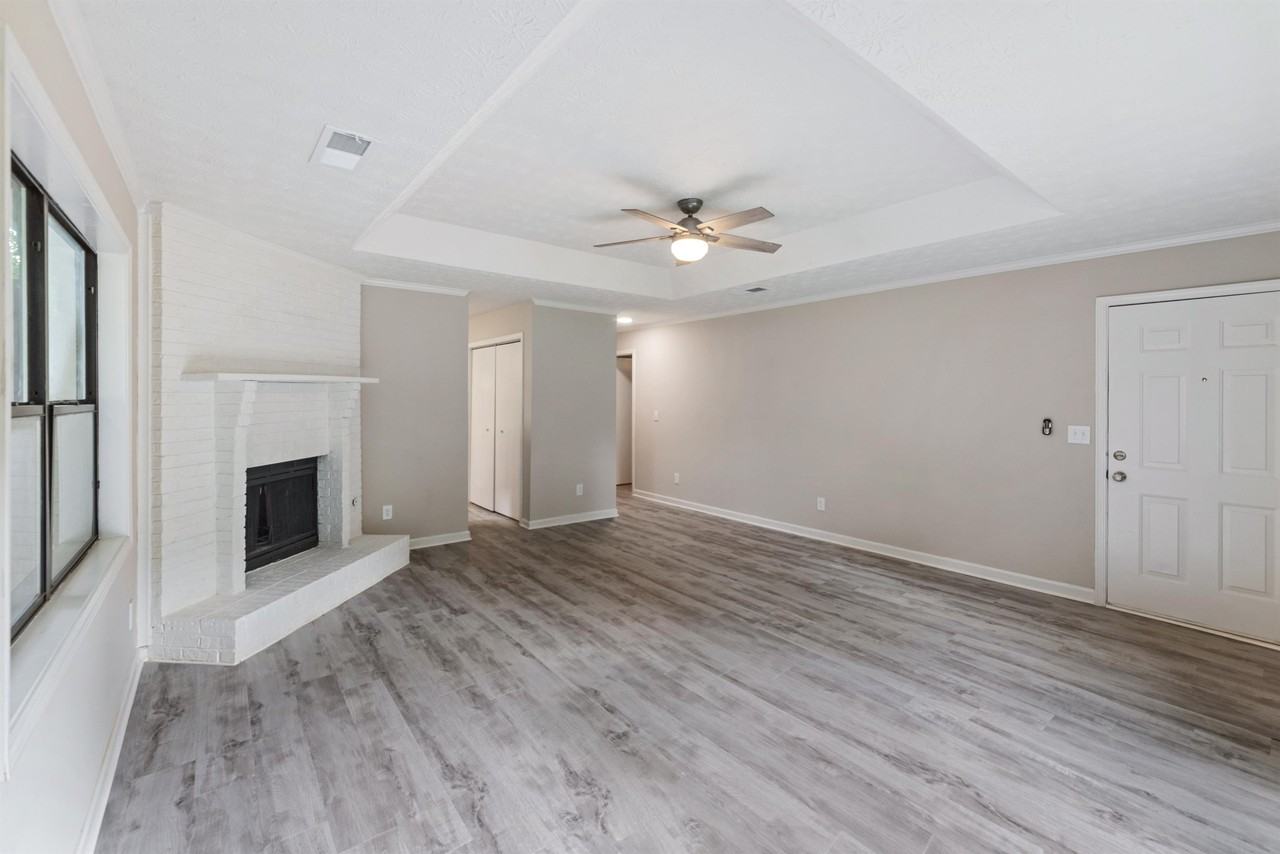 1121 Brookstone Road #1121 - Photo 4 of 38