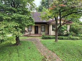 featured image of 4300 Lonsdale Dr #1