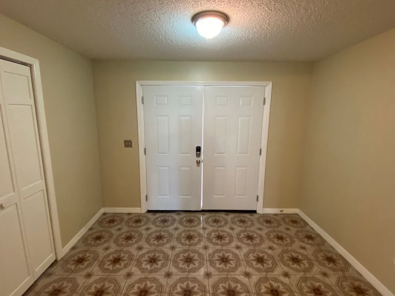 1973 Lance Ct - Photo 2 of 16