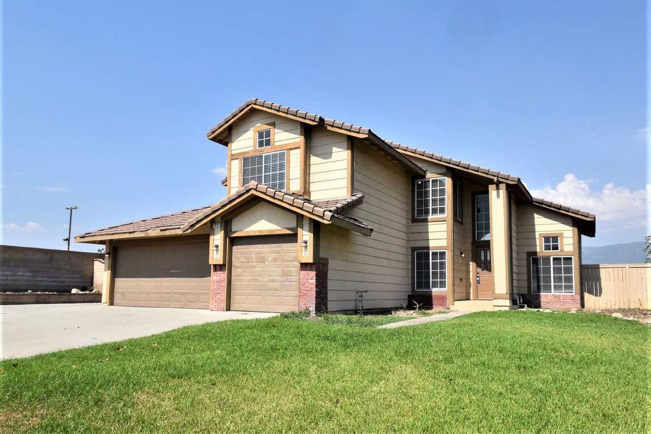 1692 W Summerset Dr - Photo 3 of 17